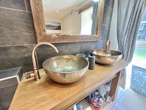 Photo 23- click for photo gallery